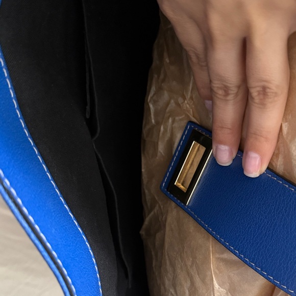 Italian Blue Leather Tote Bag - Picture 8 of 9